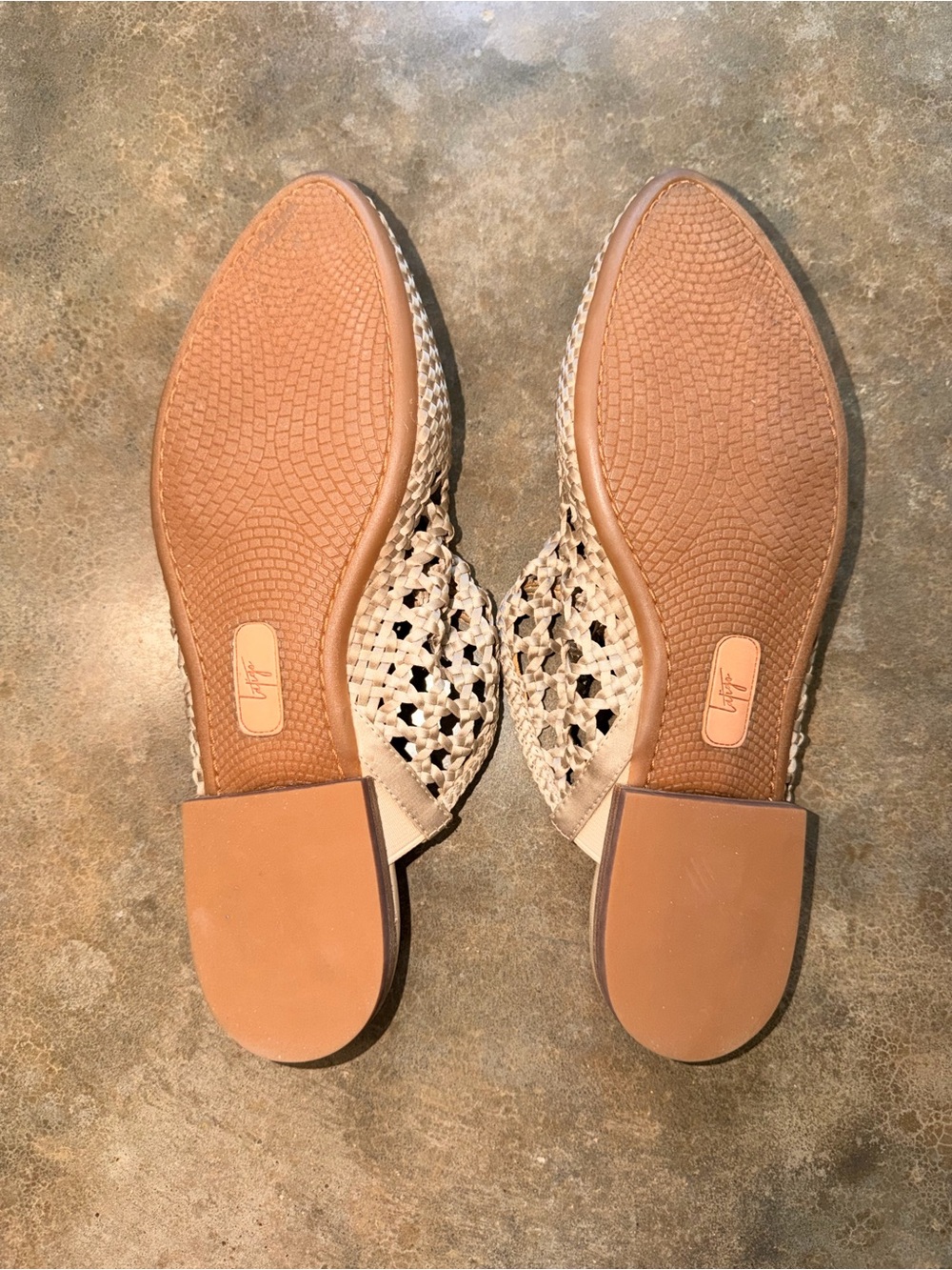 Latigo Woven Leather Mule Slides Tan Pointed Toe Slip On Flats Size 9 NWOT - Picture 10 of 10